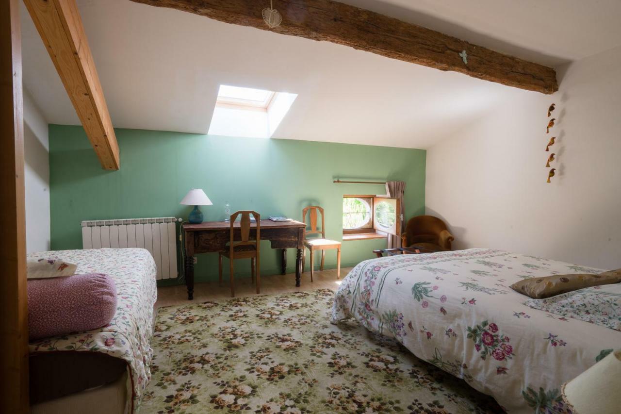 "Il Etait Une Soie..." Hotel Saint-Vincent-de-Barres Kültér fotó