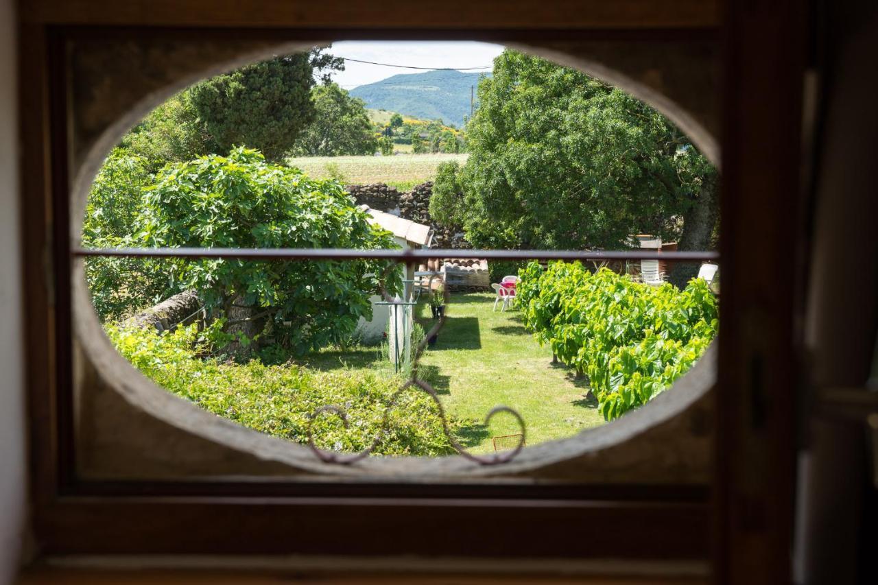 "Il Etait Une Soie..." Hotel Saint-Vincent-de-Barres Kültér fotó